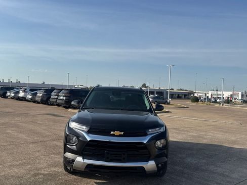 Used 2021 Chevrolet TrailBlazer LT w/ Convenience Package AWD/4WD image 5