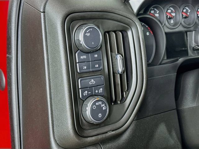 Used 2020 Chevrolet Silverado 1500 Custom Trail Boss AWD/4WD image 15