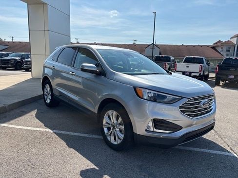 Used 2024 Ford Edge Titanium image 8