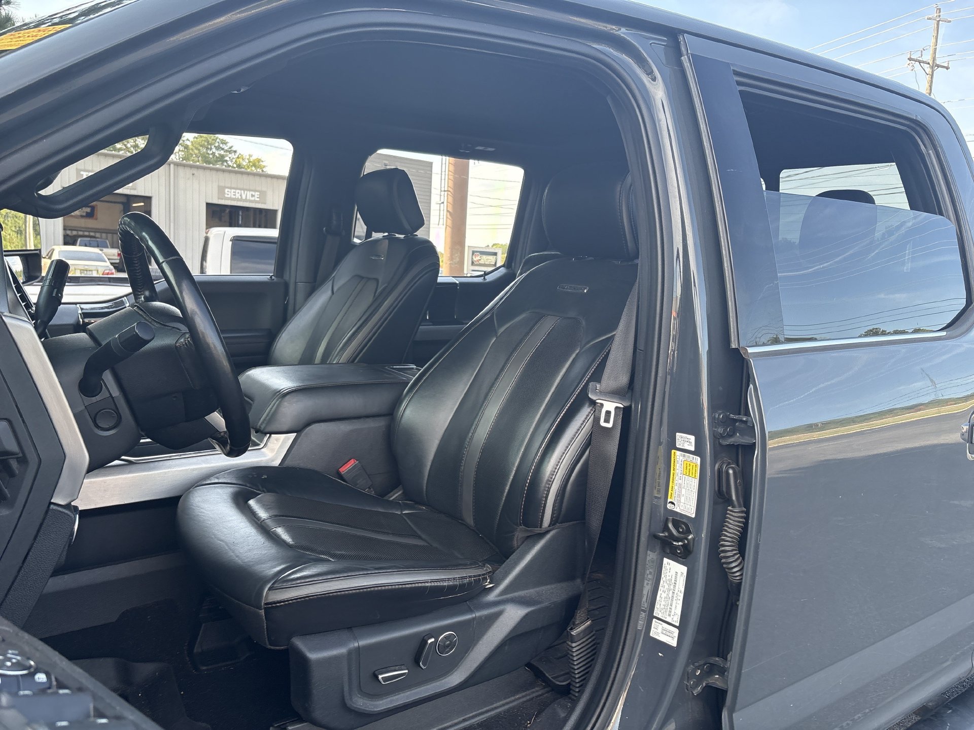 Used 2021 Ford F250 Platinum w/ FX4 Off-Road Package AWD/4WD image 15