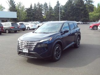 Used 2025 Nissan Rogue SV AWD/4WD video 1