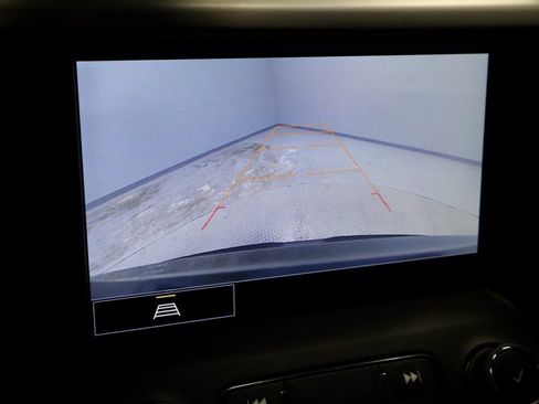 Used 2023 GMC Acadia SLT w/ LPO, Floor Liner Package image 2