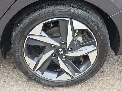 Certified 2023 Hyundai Elantra SEL w/ Convenience Package image 42