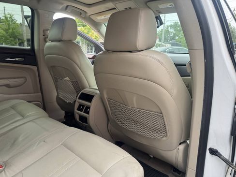 Used 2011 Cadillac SRX Luxury FWD image 29