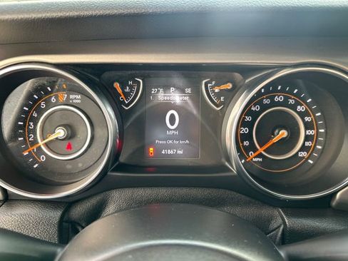 Used 2020 Jeep Gladiator Sport w/ Quick Order Package 24S image 24