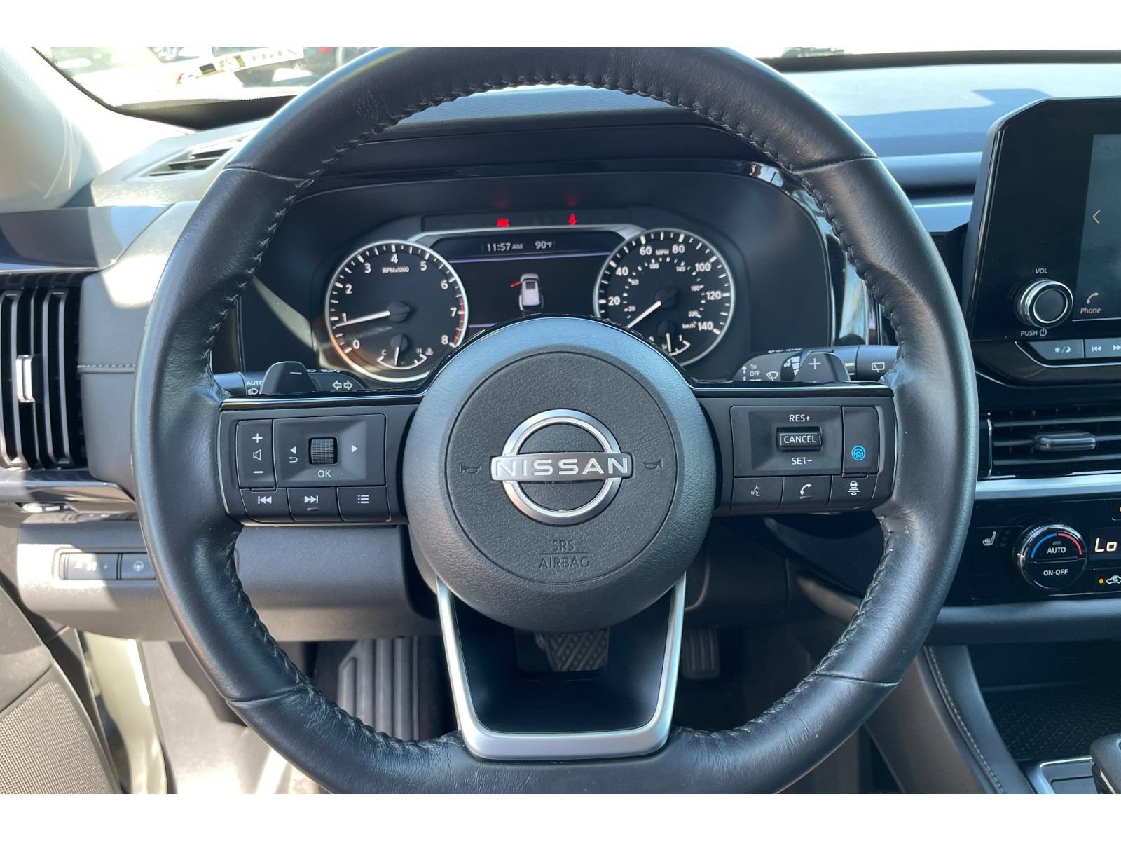 Used 2022 Nissan Pathfinder SV FWD image 35