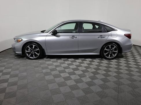 Used 2025 Honda Civic Sport Touring image 8