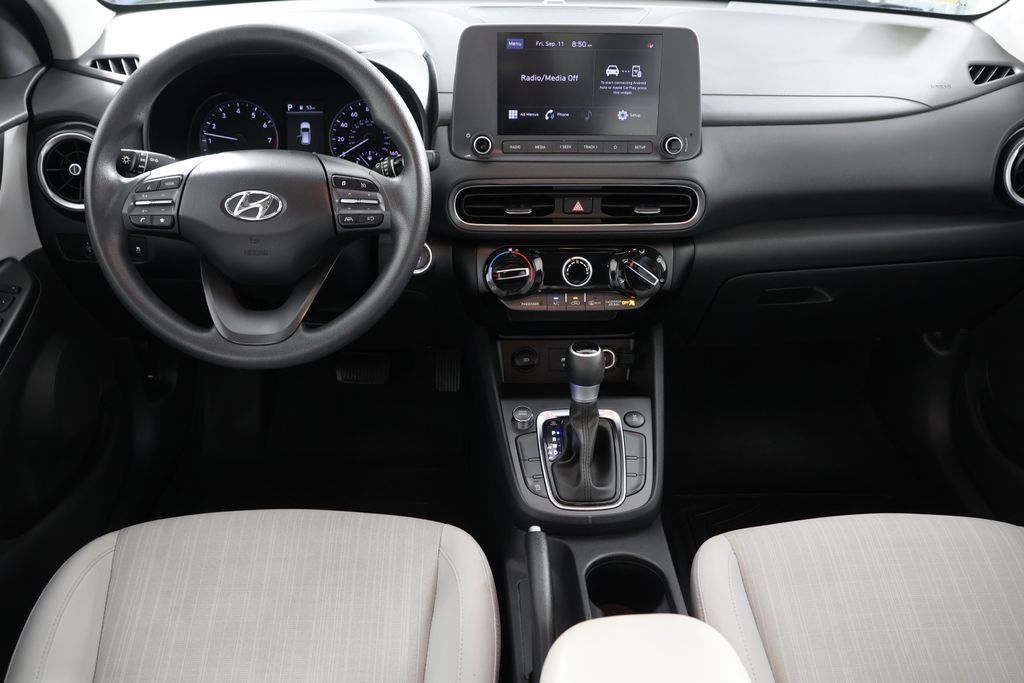 Used 2023 Hyundai Kona SEL w/ Cargo Package AWD/4WD image 2