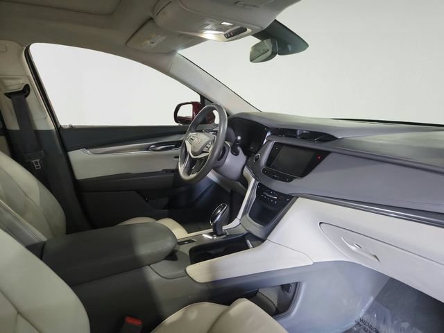 Used 2017 Cadillac XT5 Luxury FWD image 23