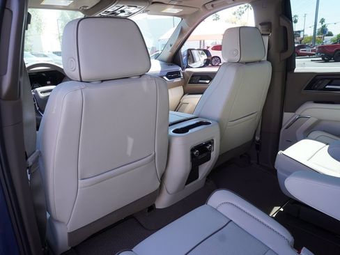 New 2026 GMC Yukon XL Denali w/ Sun & Power Step Package image 11