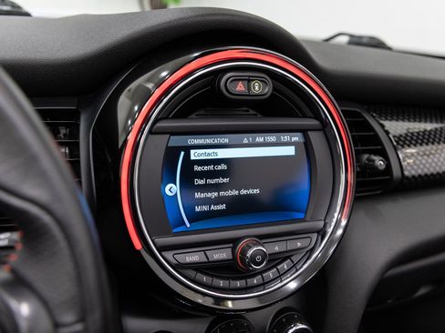 Used 2019 MINI Cooper S image 19
