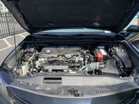 Used 2023 Toyota Camry SE image 16