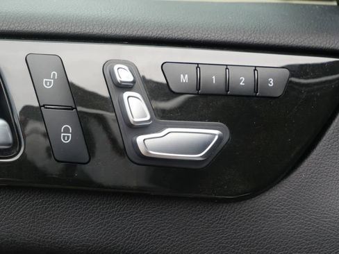 Used 2019 Mercedes-Benz GLS 450 4MATIC image 10