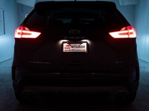 Used 2024 Ford Edge Titanium image 40