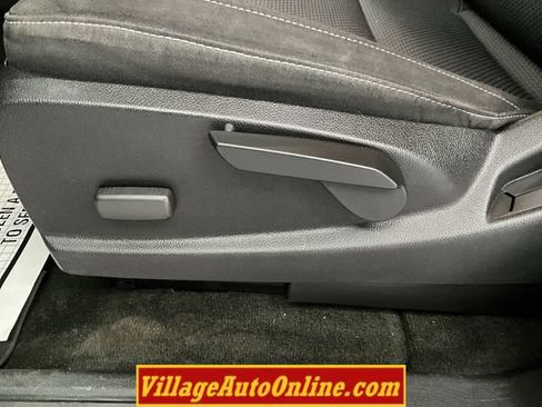 Used 2018 Chevrolet Colorado LT w/ LT Convenience Package AWD/4WD image 13