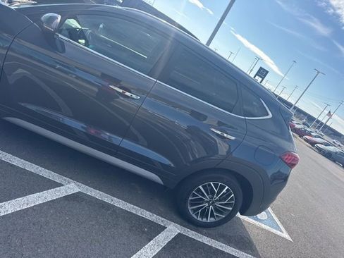 Used 2021 Hyundai Tucson Limited w/ Cargo Package image 3