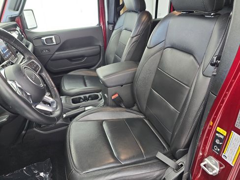 Used 2021 Jeep Wrangler Unlimited Sahara image 14