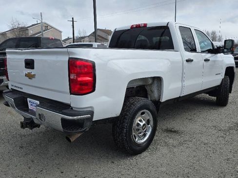 Used 2019 Chevrolet Silverado 2500 W/T AWD/4WD image 9