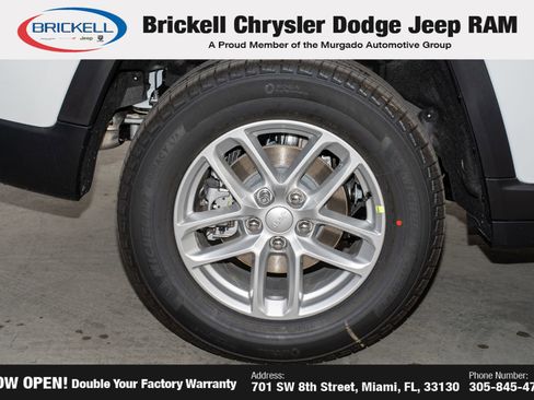 New 2025 Jeep Grand Cherokee Laredo image 41