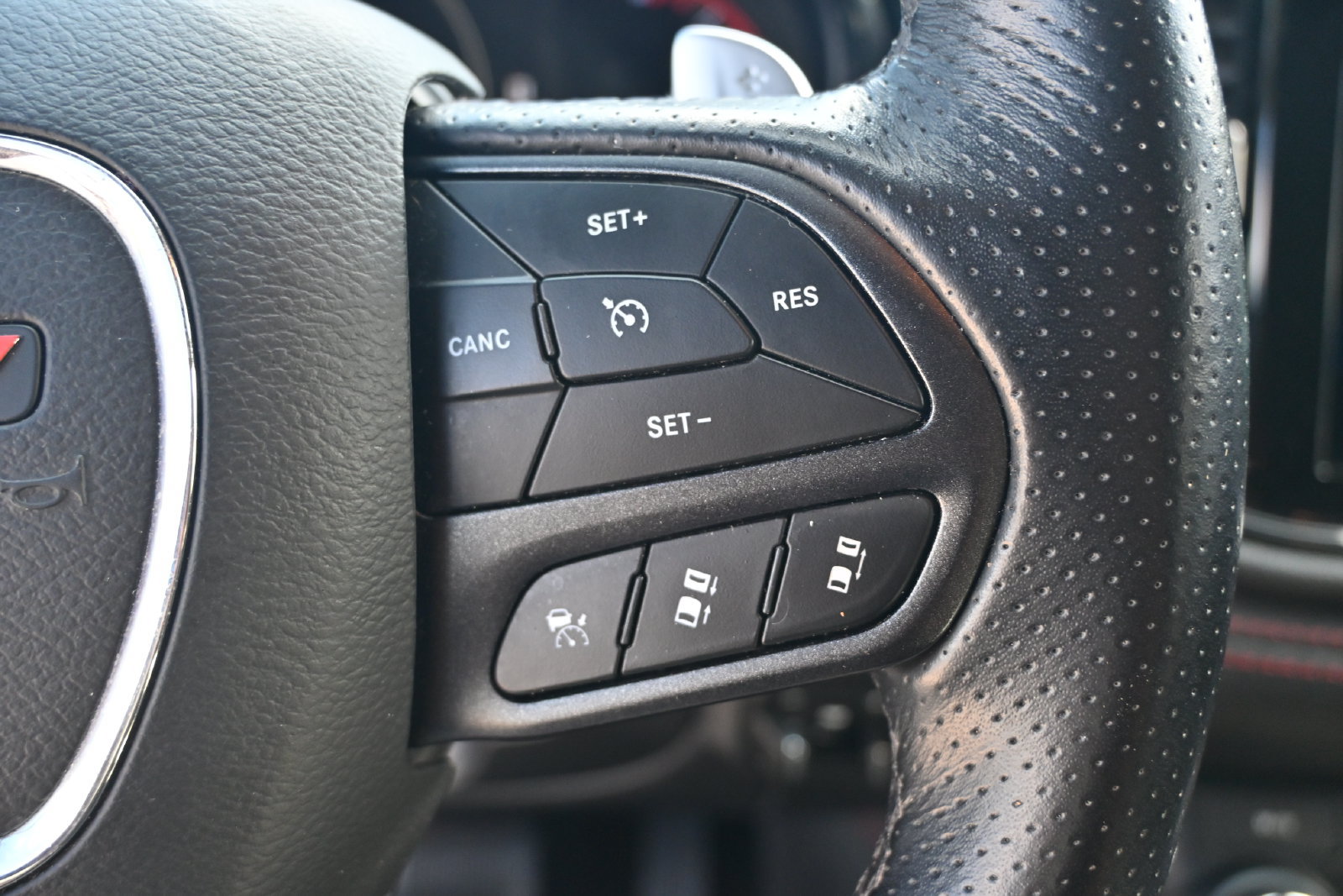 Used 2024 Dodge Durango GT RWD image 16
