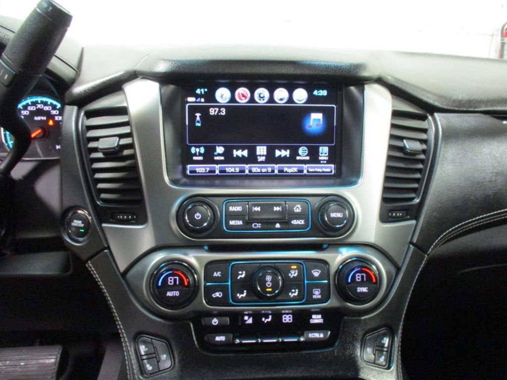 Used 2018 Chevrolet Suburban Premier AWD/4WD image 13