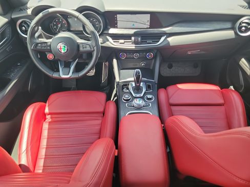 Used 2023 Alfa Romeo Stelvio Sprint RWD image 19