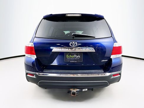 Used 2012 Toyota Highlander SE w/ Tow Pkg image 29