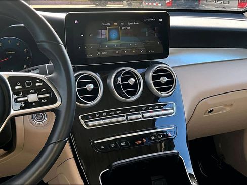 Used 2021 Mercedes-Benz GLC 300 GLC 300 w/ Driver Assistance Package image 7