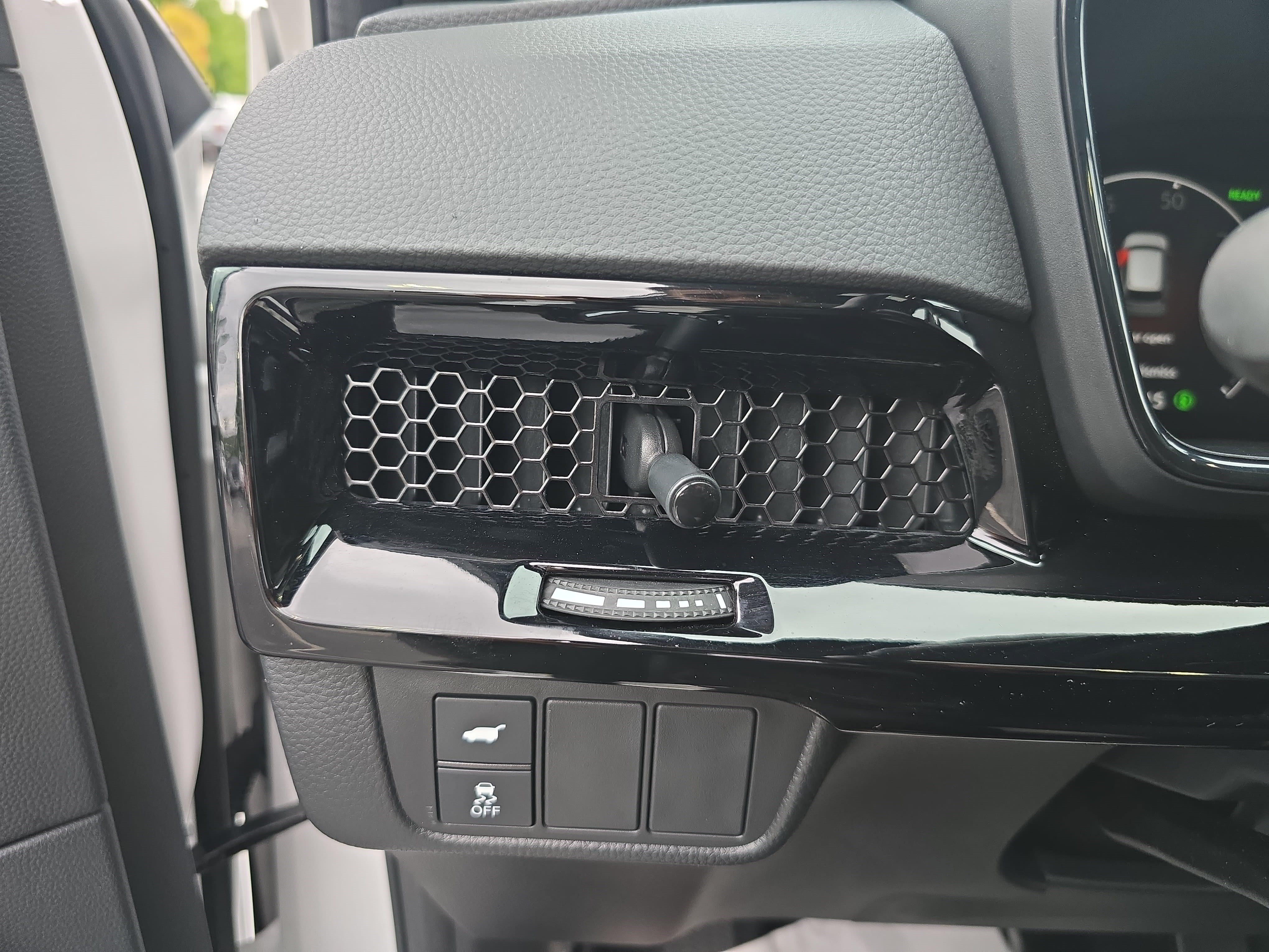 Used 2025 Honda CR-V Sport Touring image 24
