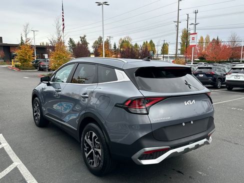 Used 2023 Kia Sportage EX image 5