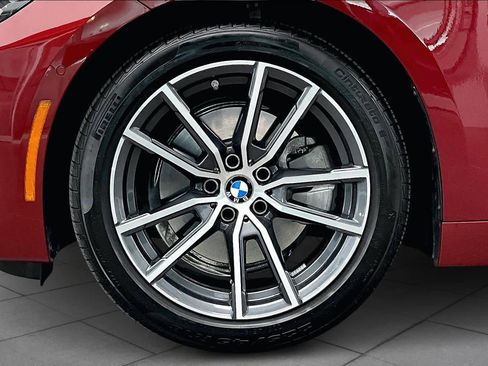 Used 2025 BMW 230i Coupe w/ Convenience Package image 11