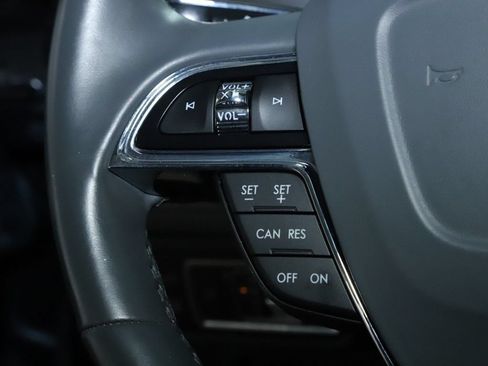 Certified 2021 Lincoln Nautilus Reserve AWD/4WD image 24