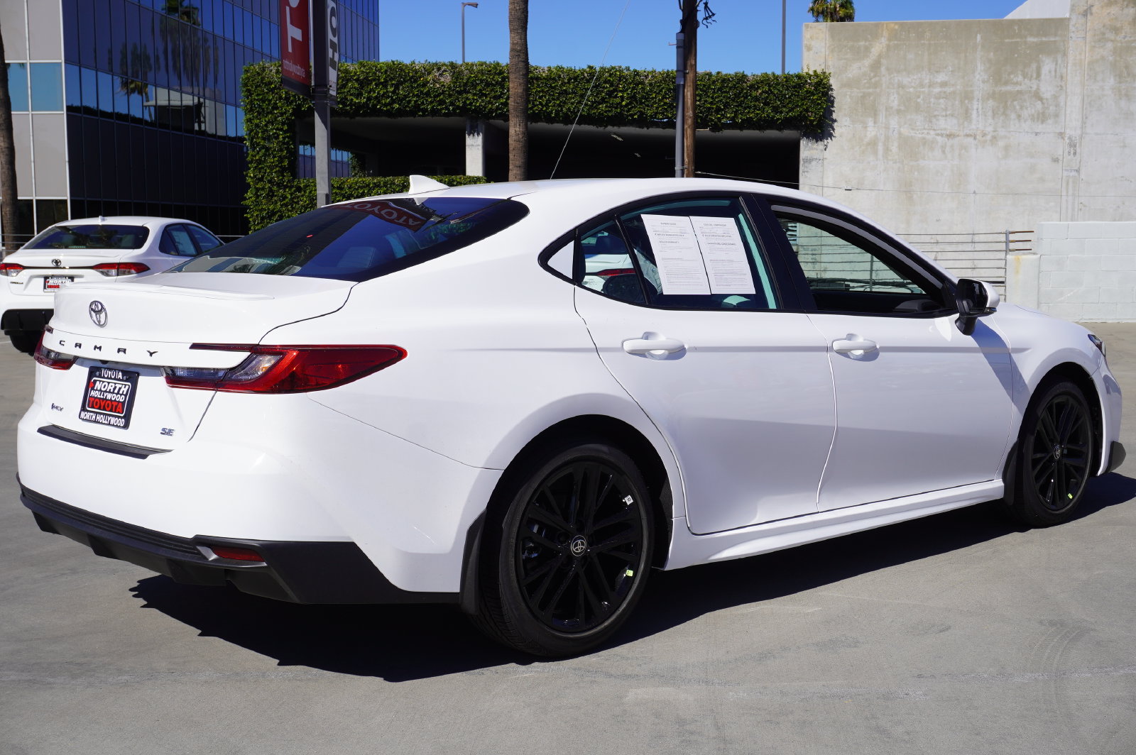 Used 2026 Toyota Camry SE FWD image 7