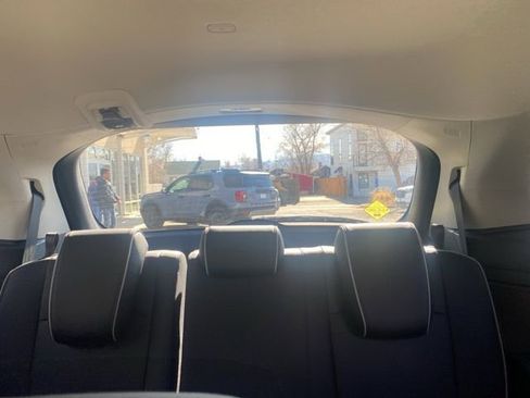 New 2026 Honda Odyssey Touring image 11