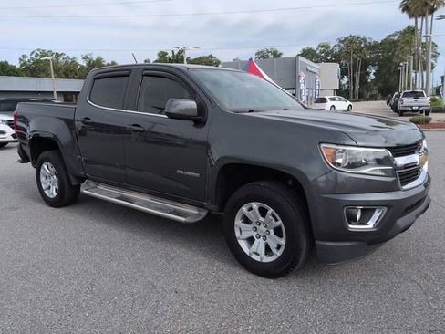 Used 2017 Chevrolet Colorado LT w/ LT Convenience Package RWD image 2