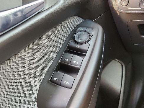Used 2025 Chevrolet TrailBlazer LS w/ LS Convenience Package FWD image 13
