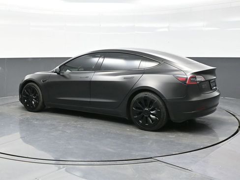 Used 2021 Tesla Model 3 Standard Range Plus image 4