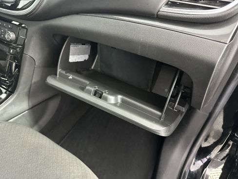 Used 2021 Buick Encore Preferred image 23