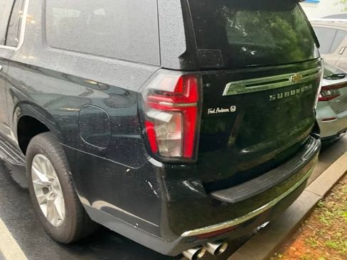 Used 2024 Chevrolet Suburban Premier AWD/4WD image 9