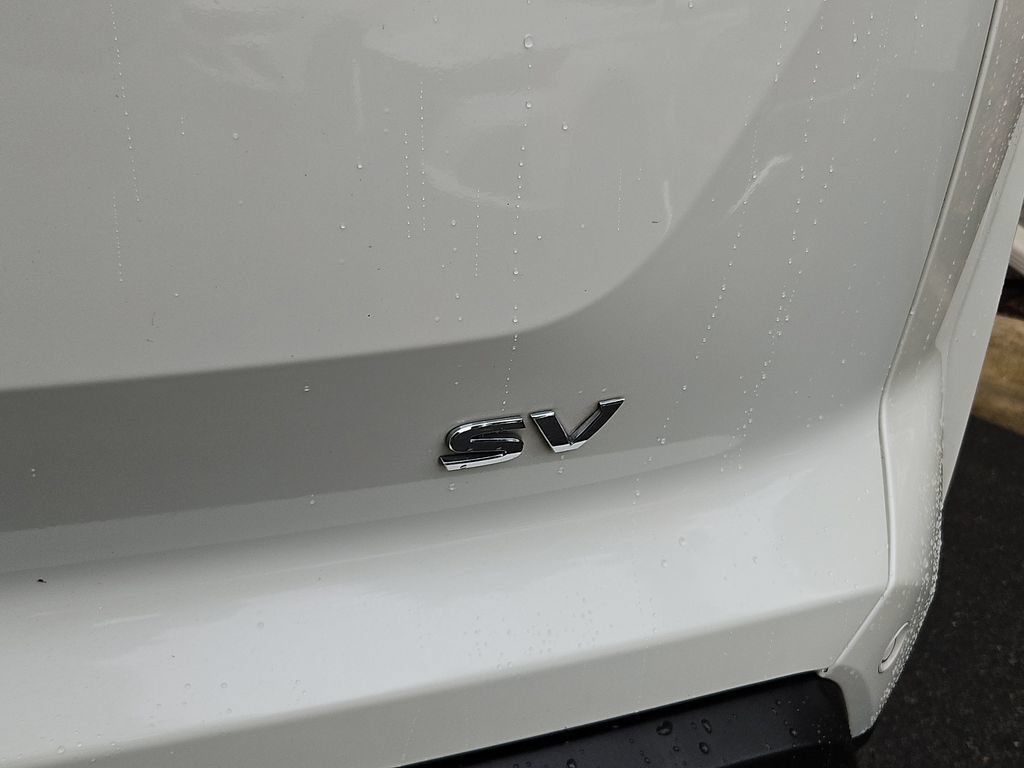 Used 2024 Nissan Pathfinder SV FWD image 31