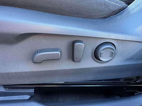 Used 2023 Subaru Outback Premium image 14