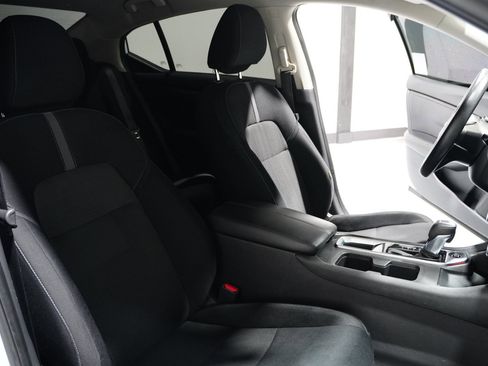 Used 2023 Nissan Sentra SV image 13