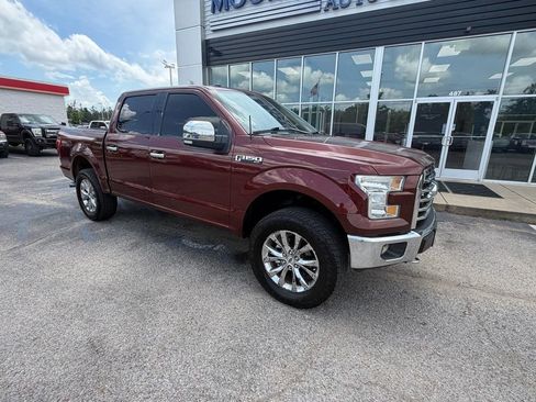 Used 2017 Ford F150 XLT w/ Equipment Group 302A Luxury AWD/4WD image 2
