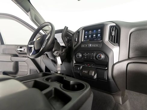 Used 2022 Chevrolet Silverado 2500 Custom w/ Custom Value Package AWD/4WD image 22