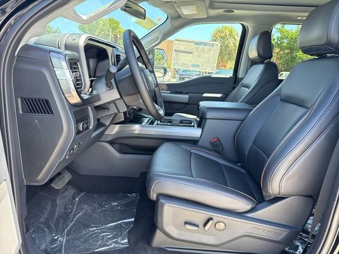 New 2026 Ford F250 Lariat w/ Black Appearance Package image 22