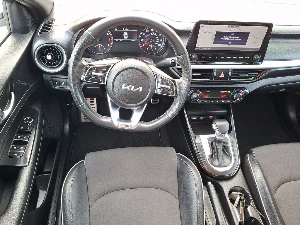 Certified 2022 Kia Forte GT-Line FWD image 11