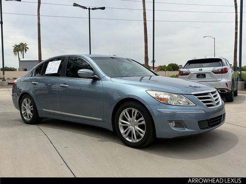 Used 2011 Hyundai Genesis 4.6 RWD image 8