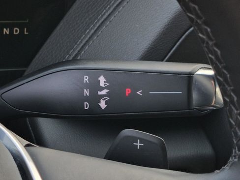 Used 2025 GMC Yukon Denali image 17