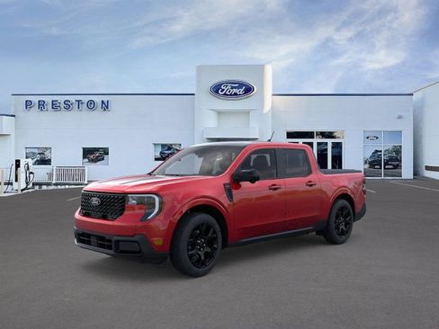 New 2025 Ford Maverick Lariat w/ Black Appearance Package image 1