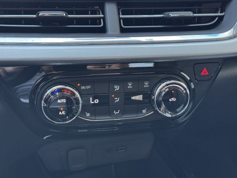 New 2025 Chevrolet Trax LT w/ Driver Confidence Package image 20